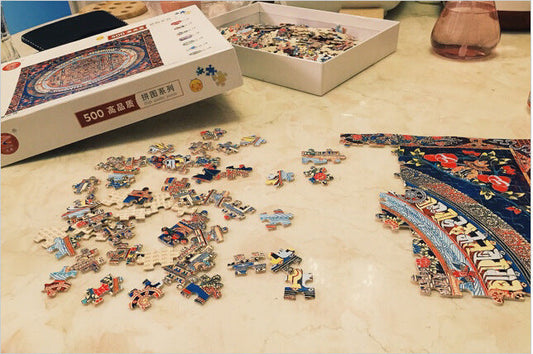 1000 wooden piece puzzle perfect for family time as both children and adults will find fun and challenging